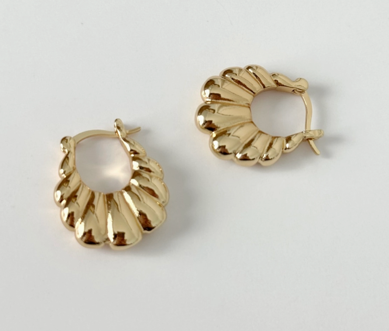 Little Scallop Hoops