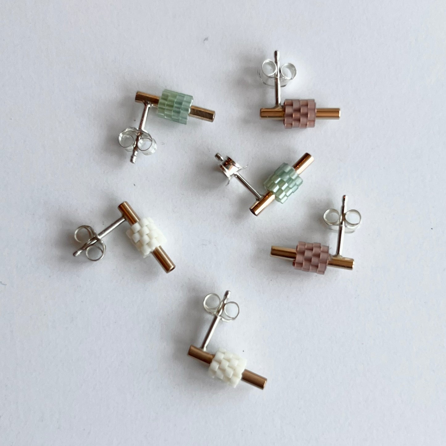 Tiny Bina Earrings - Gold