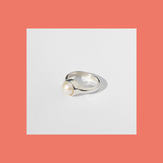 Colina White Pearl Ring